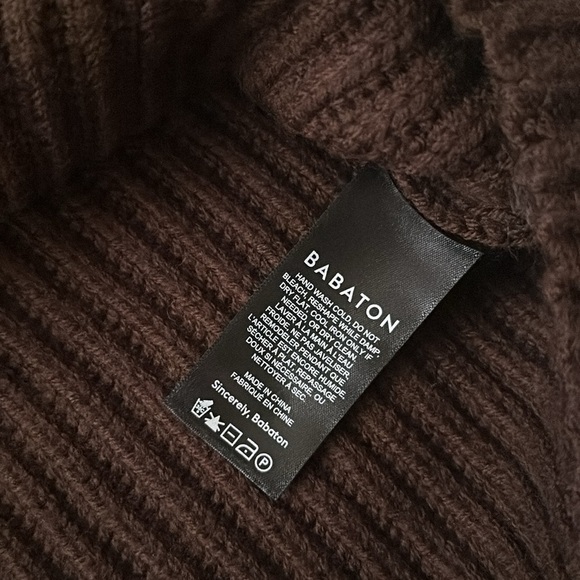 NEW  Aritzia Babaton Guell Merino Wool Turtleneck Sweater in Brown | size S - Picture 8 of 9